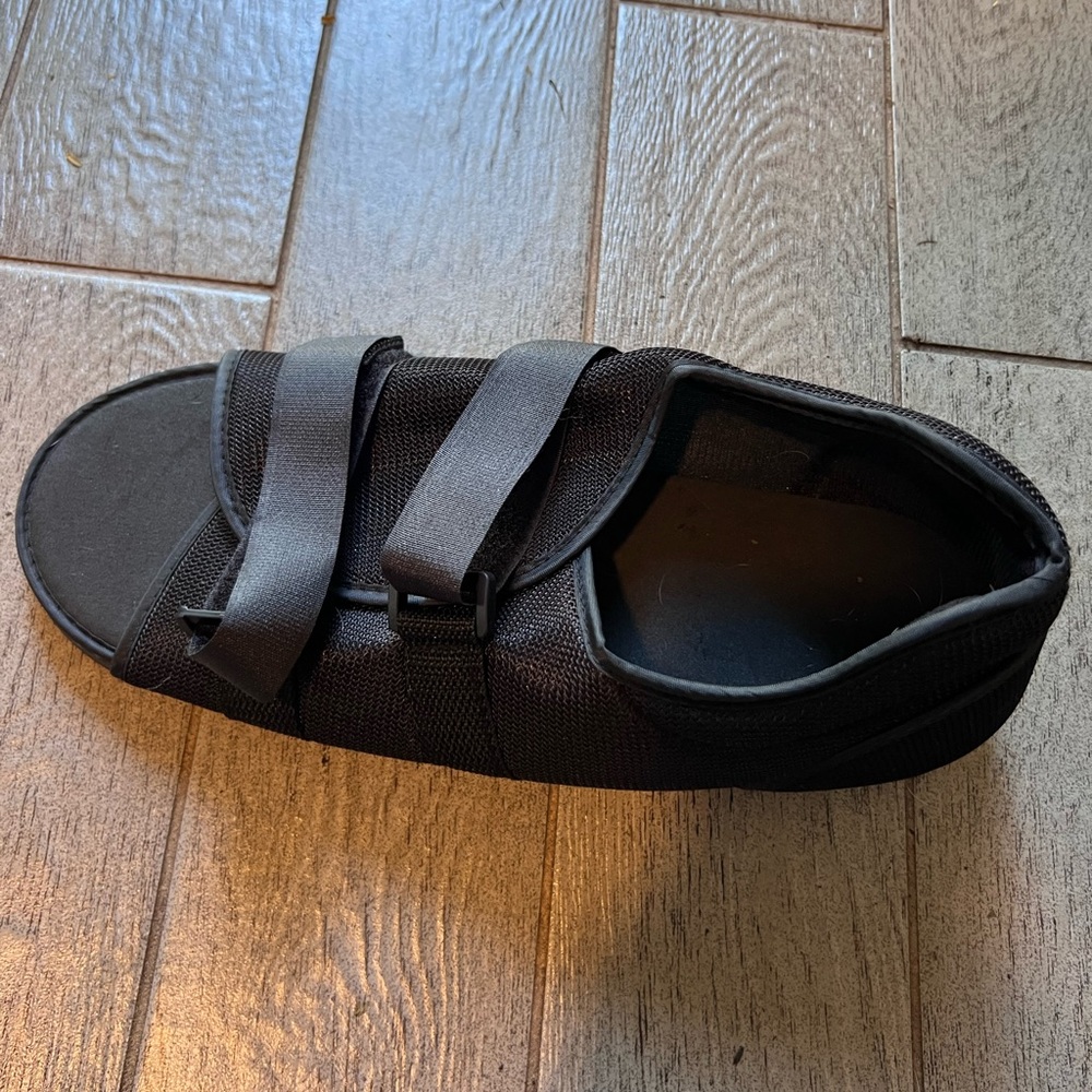 Men's Black Post-Operation Shoe like new! XL